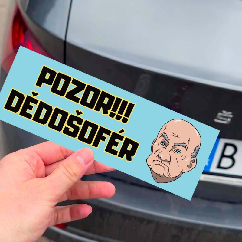 Nálepka "Pozor, dôchodca za volantom".